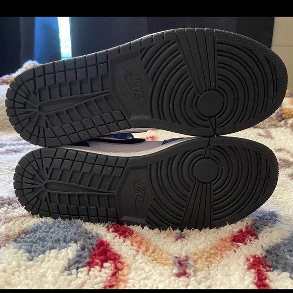 Air Jordan 1 Top 3 - Size 10 - Picture 5 of 11